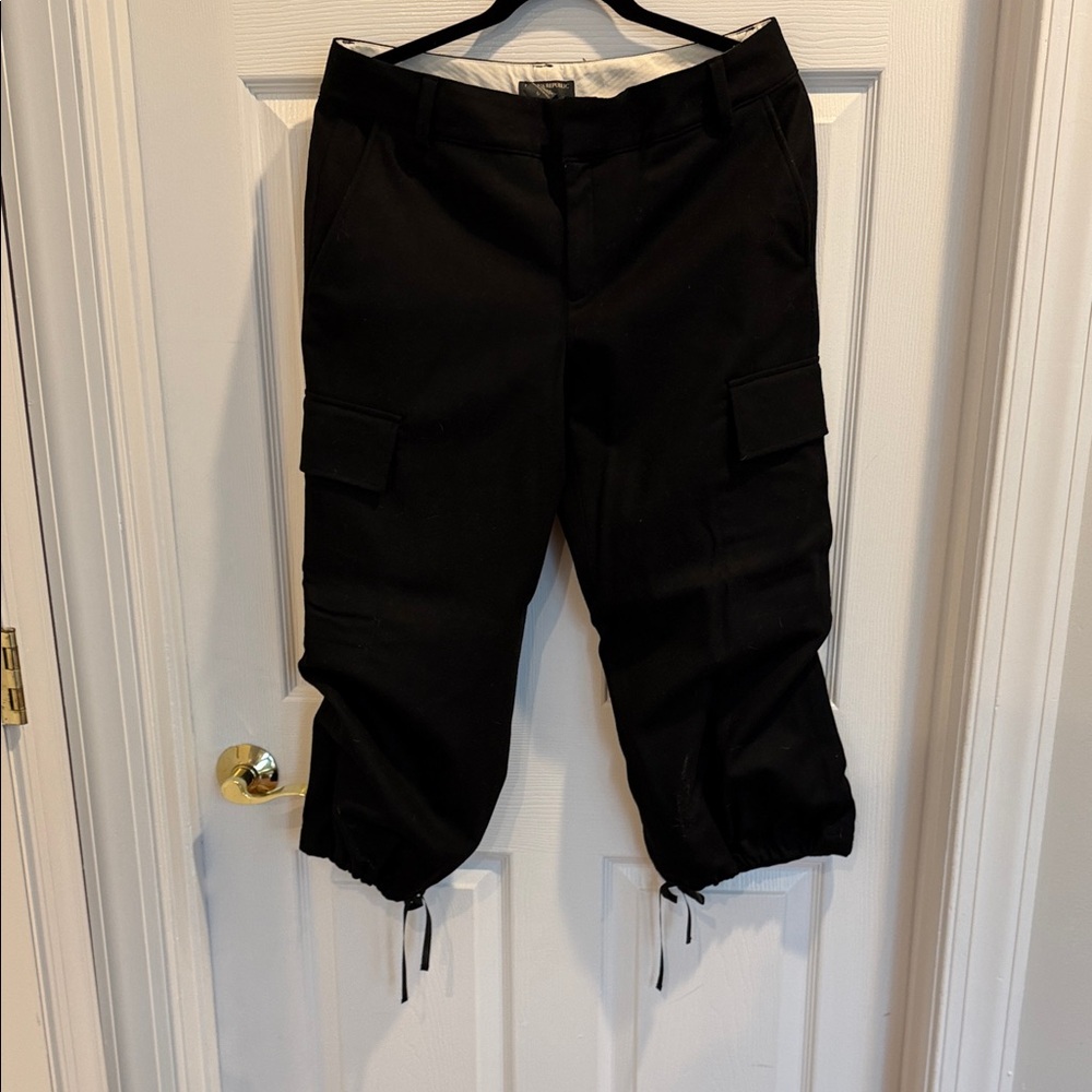 Banana Republic Black Cropped Pants